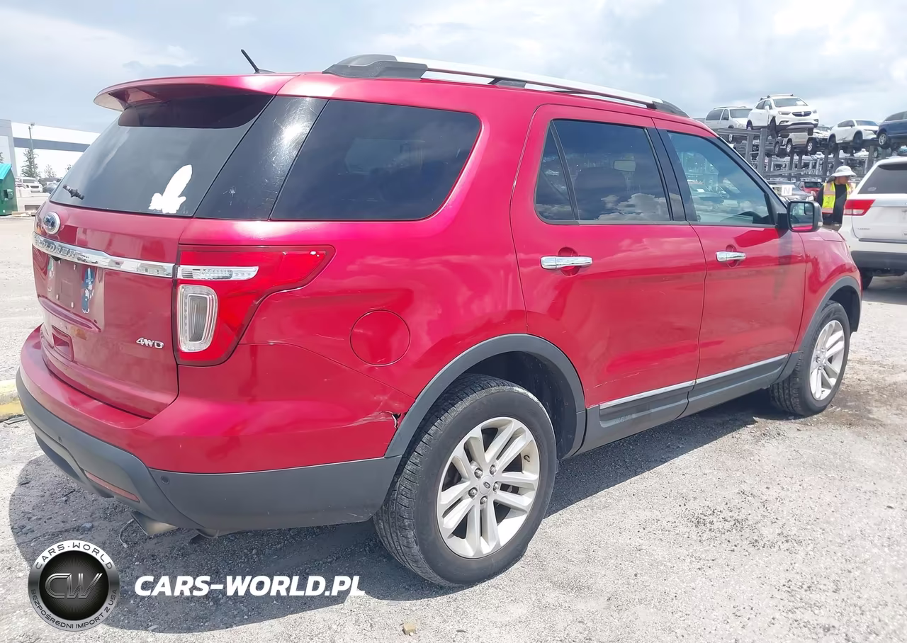 2012 Ford Explorer Xlt VIN:1FMHK8D81CGA92772 - 4