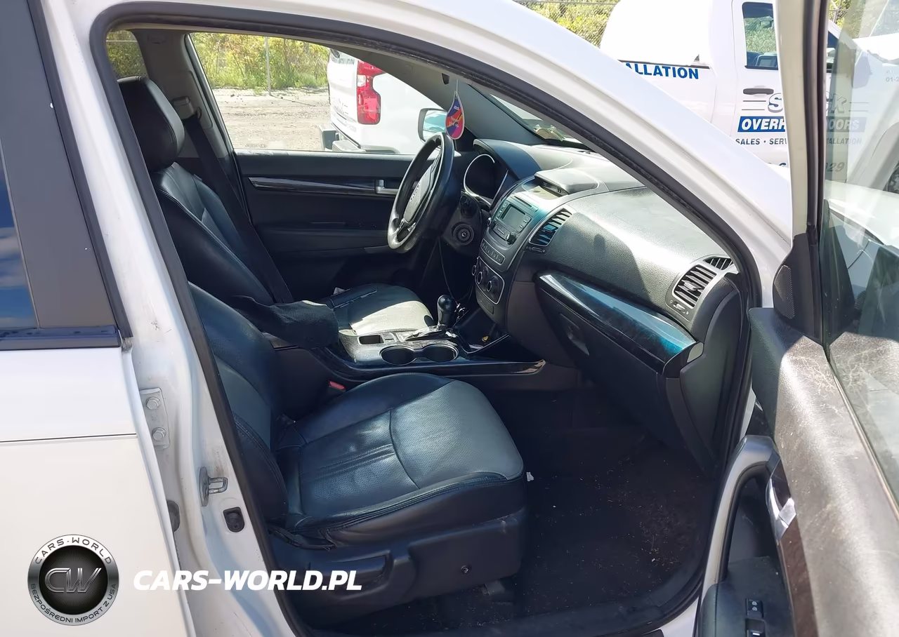 2014 Kia Sorento Lx VIN:5XYKTCA6XEG429636 - 5