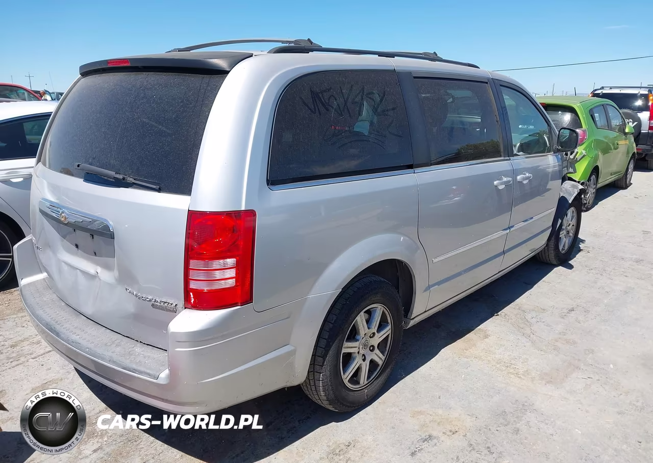 2009 Chrysler Town & Country Touring VIN:2A8HR54179R533970 - 4