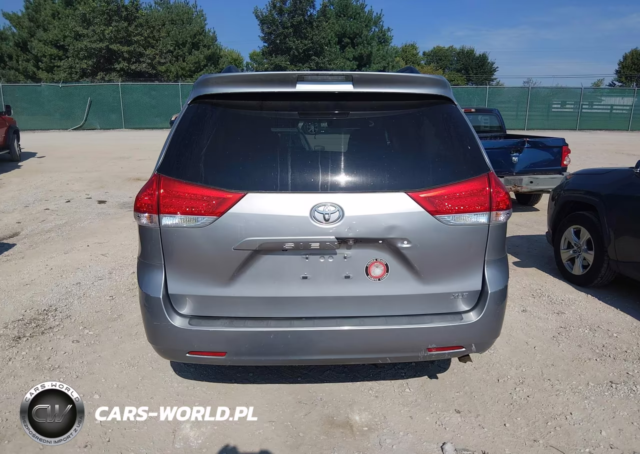 2013 Toyota Sienna Xle V6 8 Passenger VIN:5TDYK3DC3DS300783 - 17