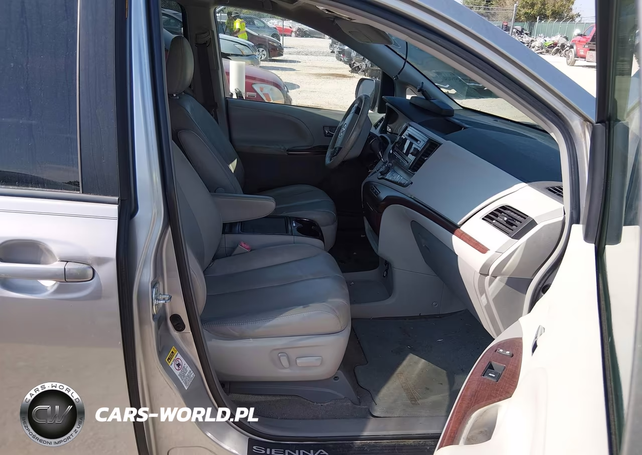 2013 Toyota Sienna Xle V6 8 Passenger VIN:5TDYK3DC3DS300783 - 5