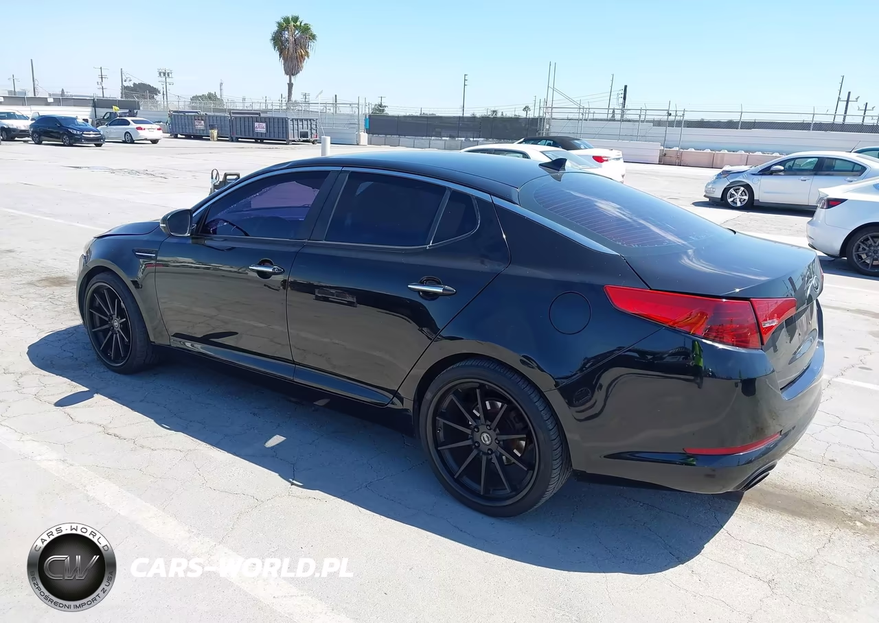 2012 Kia Optima Lx VIN:5XXGM4A74CG027470 - 3
