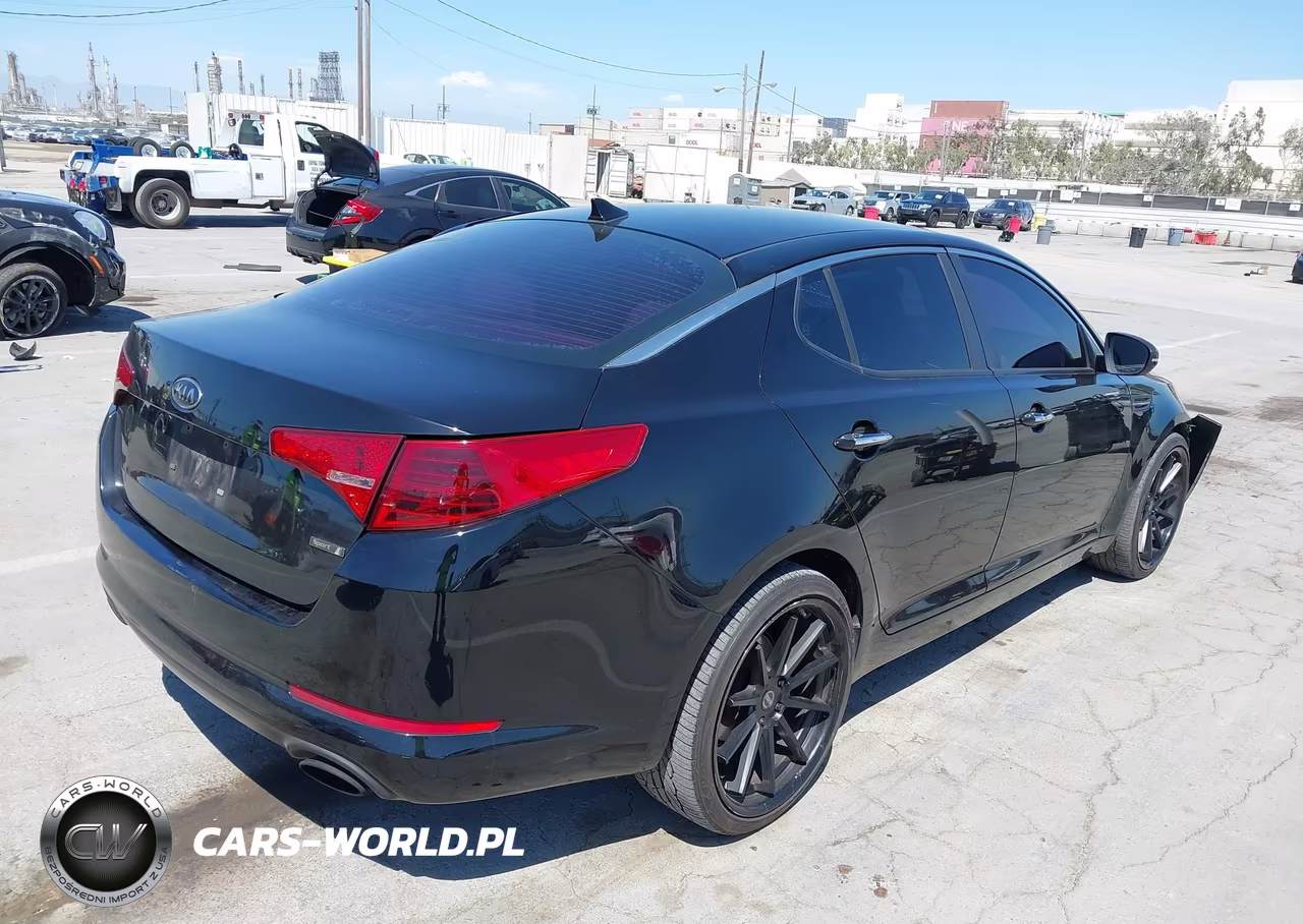 2012 Kia Optima Lx VIN:5XXGM4A74CG027470 - 4