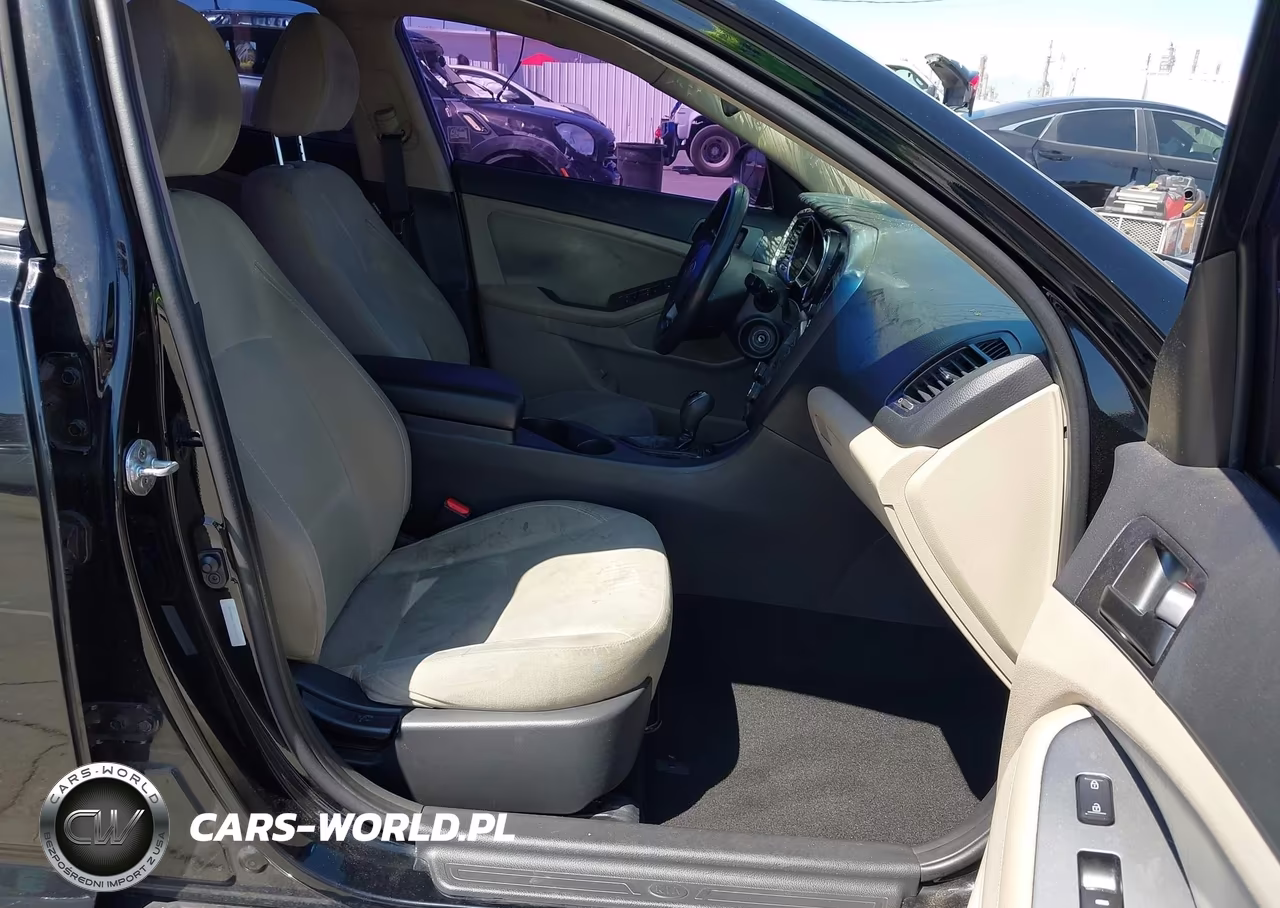 2012 Kia Optima Lx VIN:5XXGM4A74CG027470 - 5