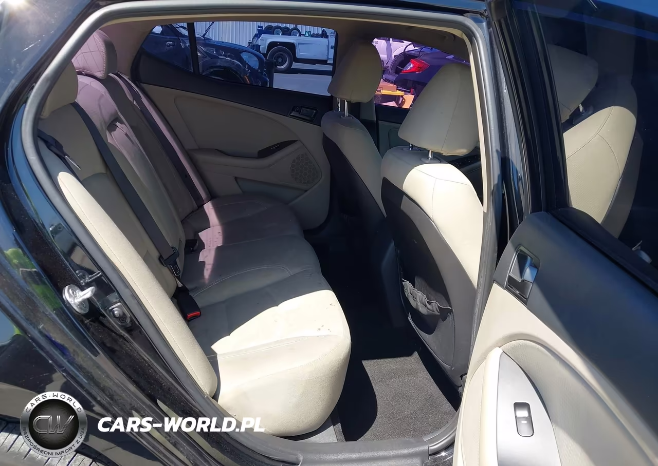 2012 Kia Optima Lx VIN:5XXGM4A74CG027470 - 8