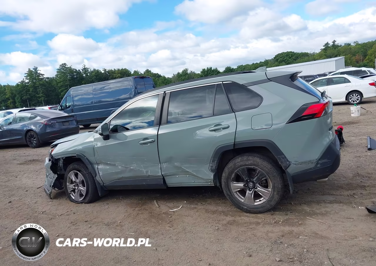 2023 Toyota Rav4 Xle VIN:2T3P1RFV6PW333490 - 14