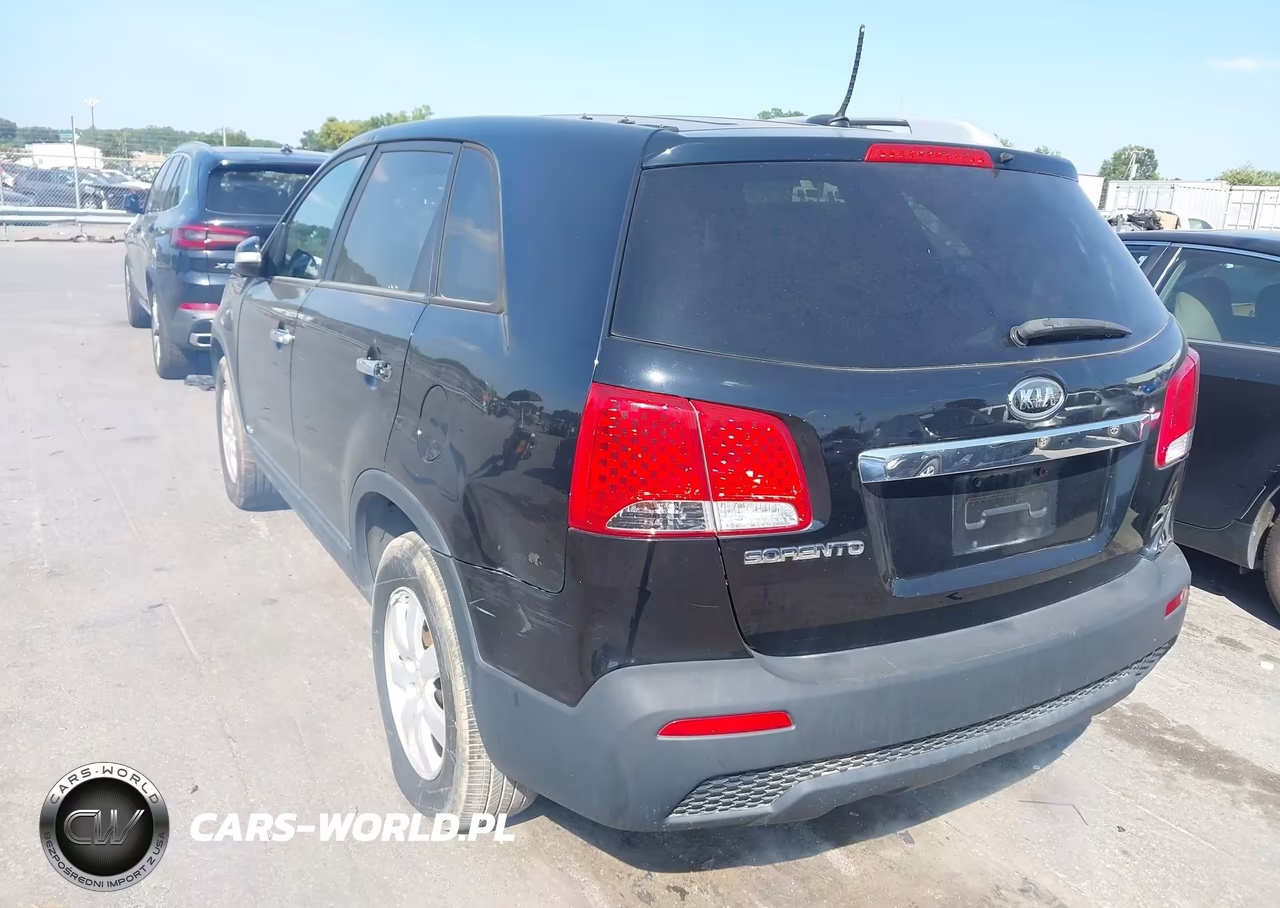 2011 Kia Sorento Lx V6 VIN:5XYKTDA27BG164088 - 3