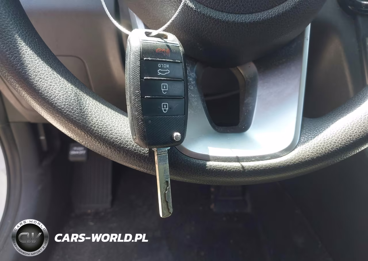 2019 Kia Optima Lx VIN:5XXGT4L37KG302292 - 11