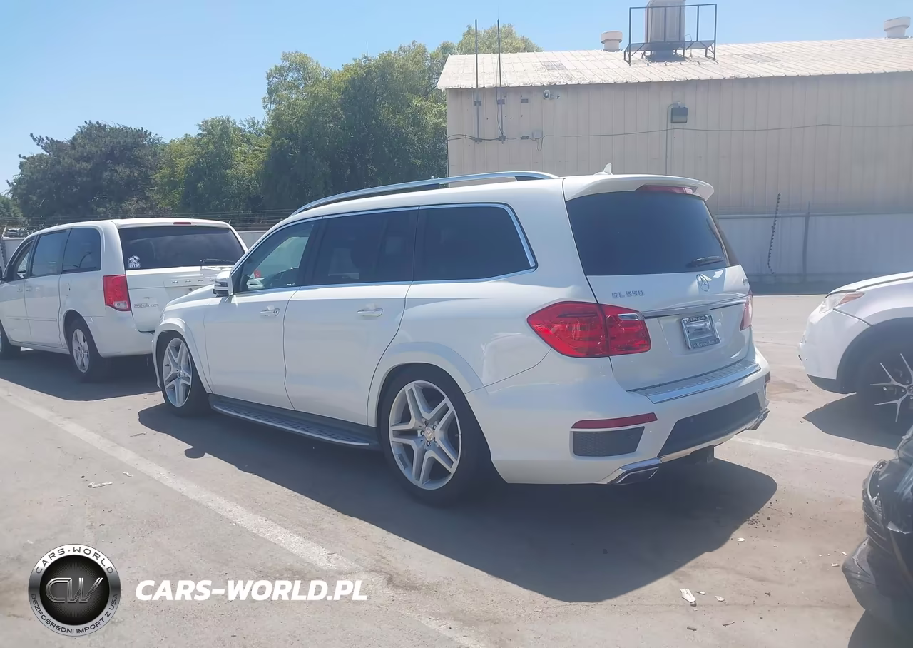 2013 Mercedes-Benz Gl 550 4Matic VIN:4JGDF7DE2DA165901 - 3