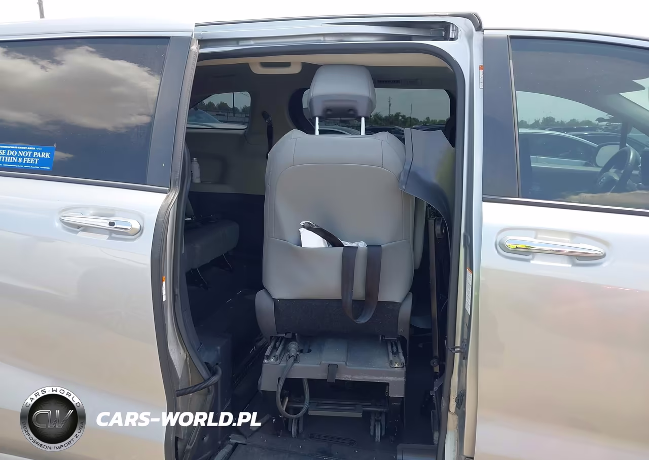 2021 Toyota Sienna Xle VIN:5TDYRKEC2MS061490 - 8