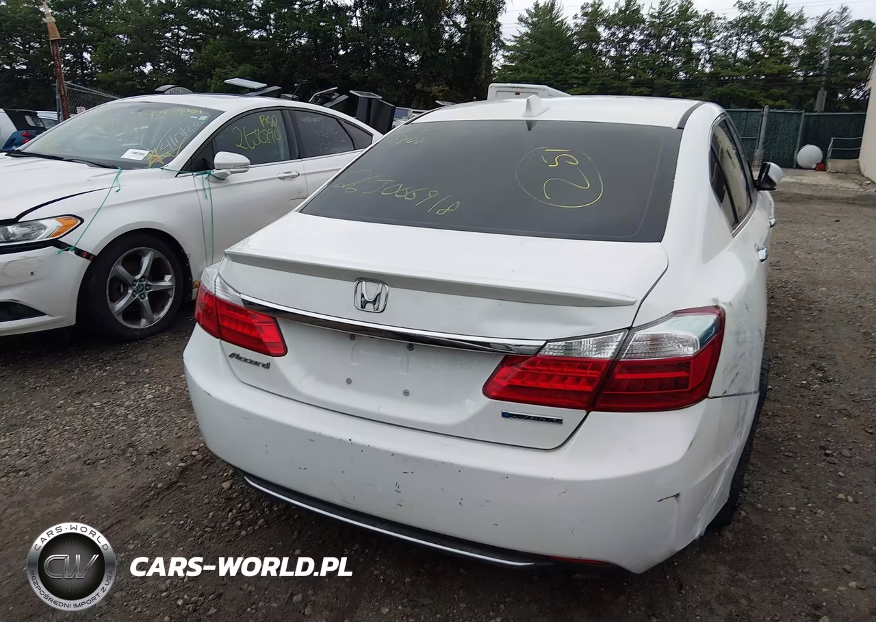 2014 Honda Accord Hybrid VIN:1HGCR6F32EA002715 - 15