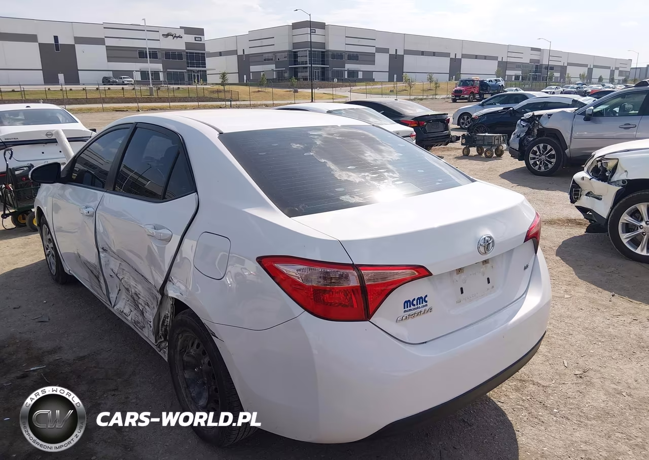 2019 Toyota Corolla Le VIN:5YFBURHE8KP903703 - 3