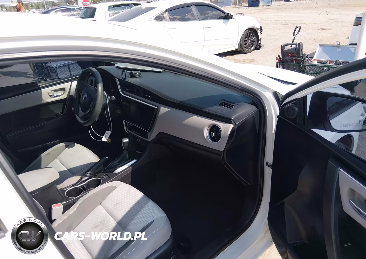 2019 Toyota Corolla Le VIN:5YFBURHE8KP903703 - 5
