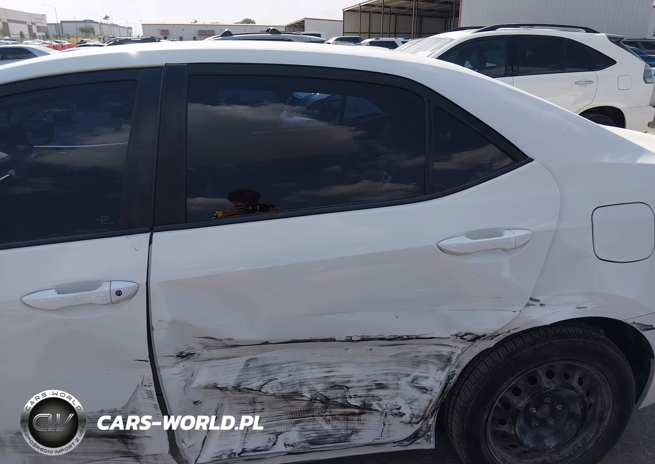 2019 Toyota Corolla Le VIN:5YFBURHE8KP903703 - 6