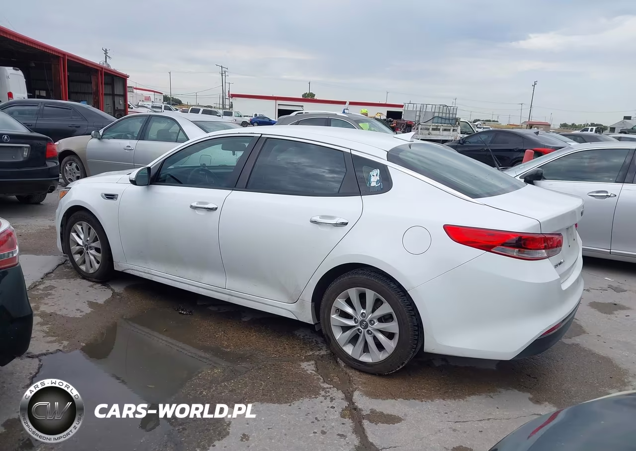 2017 Kia Optima Lx VIN:5XXGT4L34HG124382 - 3