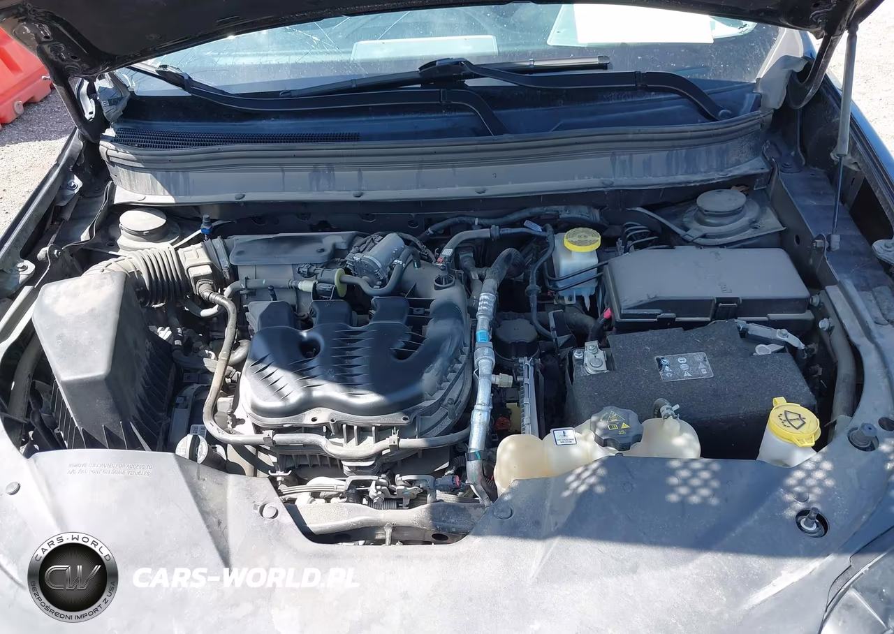 2019 Jeep Cherokee Latitude Plus 4X4 VIN:1C4PJMLXXKD217384 - 10