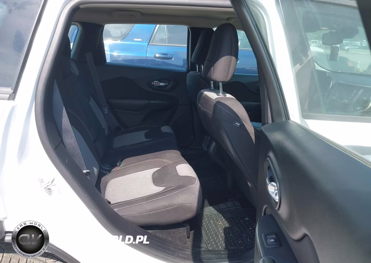 2016 Jeep Cherokee Sport VIN:1C4PJLAB9GW166991 - 8