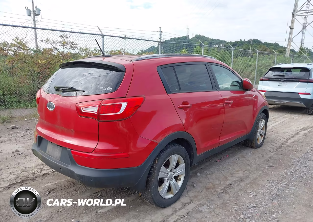 2012 Kia Sportage Lx VIN:KNDPBCA29C7207167 - 4