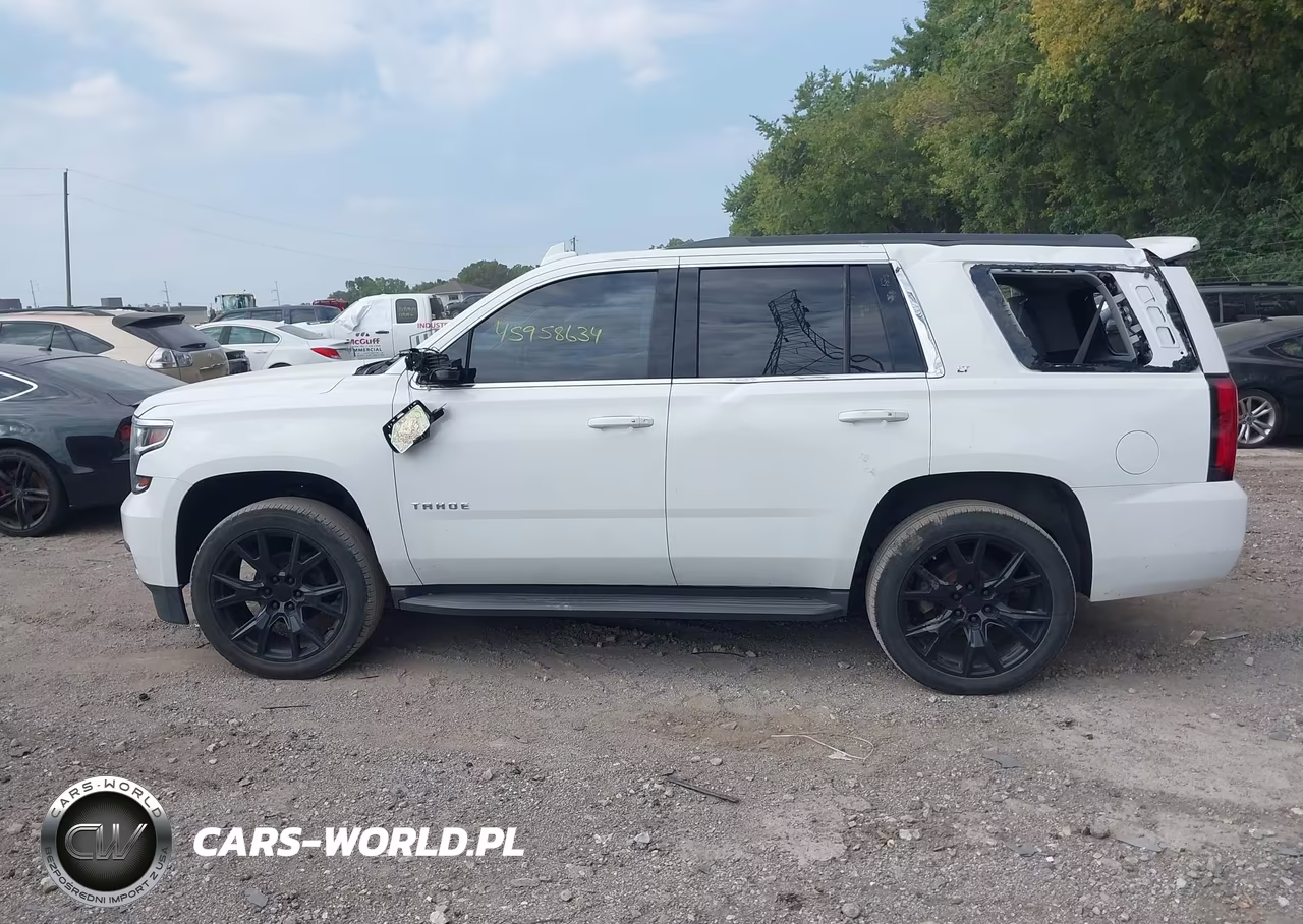 2018 Chevrolet Tahoe Lt VIN:1GNSKBKC7JR132361 - 14