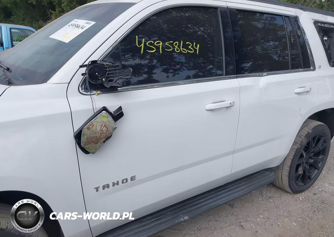 2018 Chevrolet Tahoe Lt VIN:1GNSKBKC7JR132361 - 17