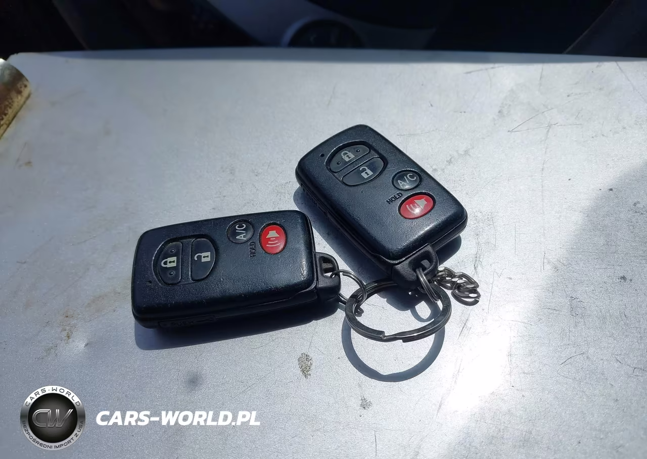 2014 Toyota Prius Plug-In VIN:JTDKN3DP9E3058293 - 11