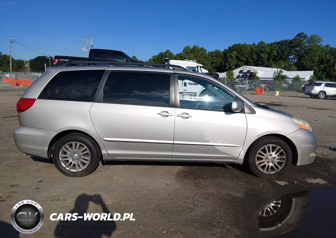 2010 Toyota Sienna Xle VIN:5TDYK4CC2AS311907 - 13