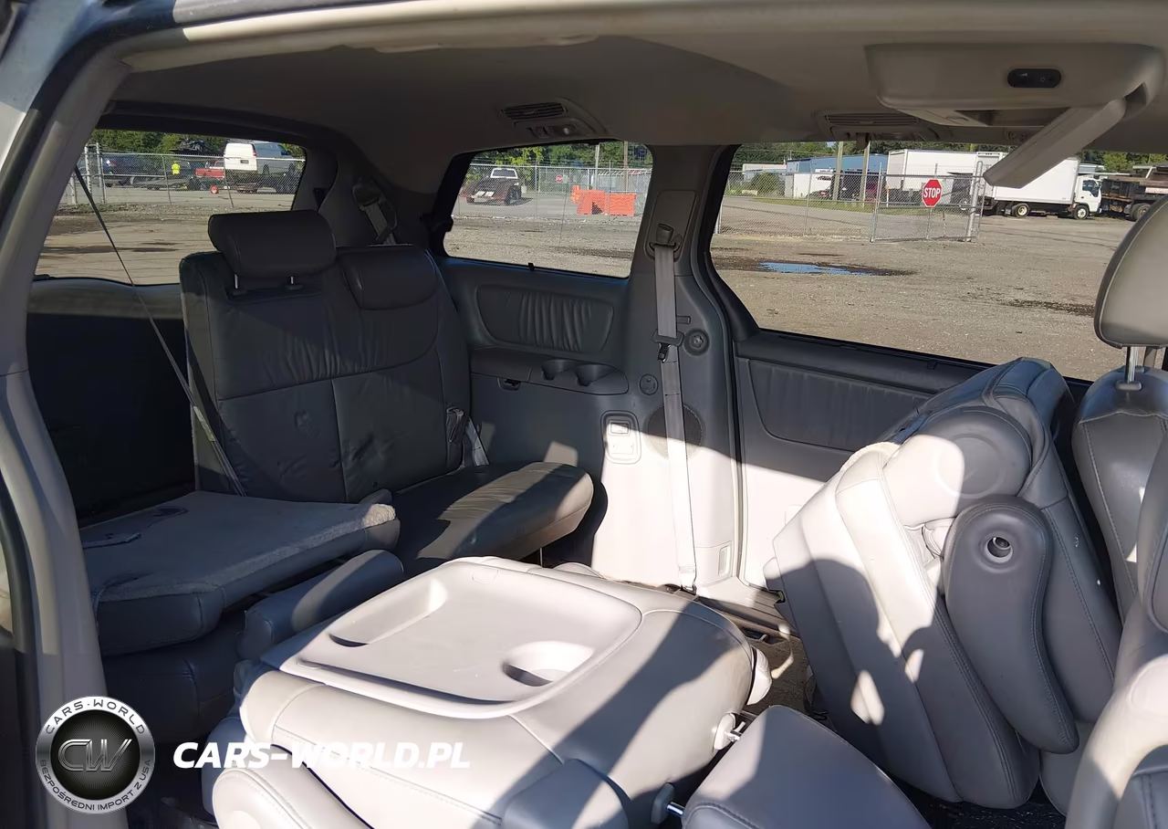 2010 Toyota Sienna Xle VIN:5TDYK4CC2AS311907 - 8