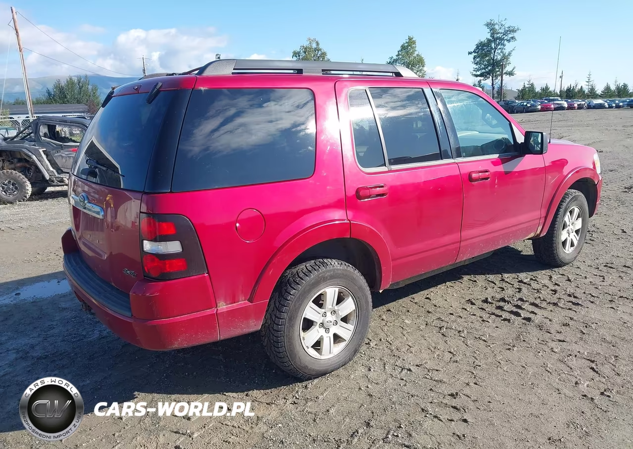 2009 Ford Explorer Xlt VIN:1FMEU73E39UA35563 - 4