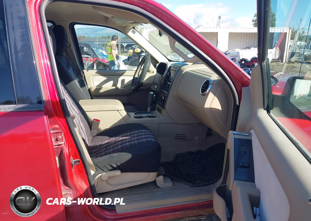 2009 Ford Explorer Xlt VIN:1FMEU73E39UA35563 - 5