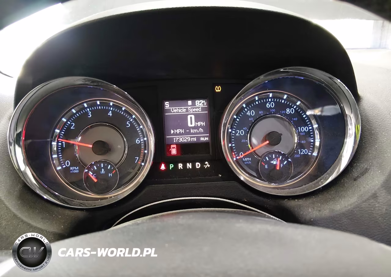 2016 Chrysler Town & Country Touring VIN:2C4RC1BG6GR156252 - 7
