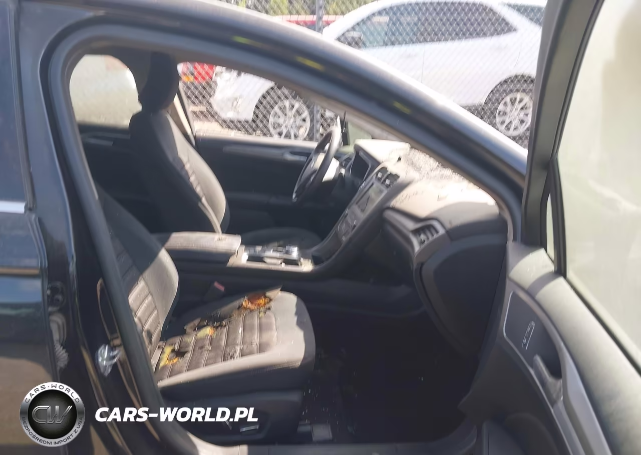 2019 Ford Fusion Hybrid Se VIN:3FA6P0LU6KR182283 - 5
