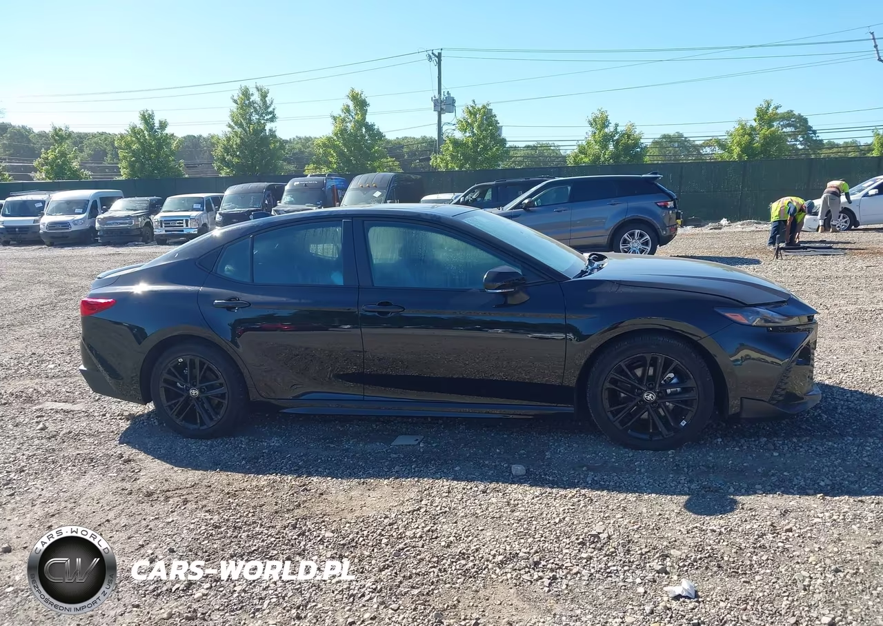 2026 Toyota Camry Se VIN:4T1DBADKXTU554166 - 13