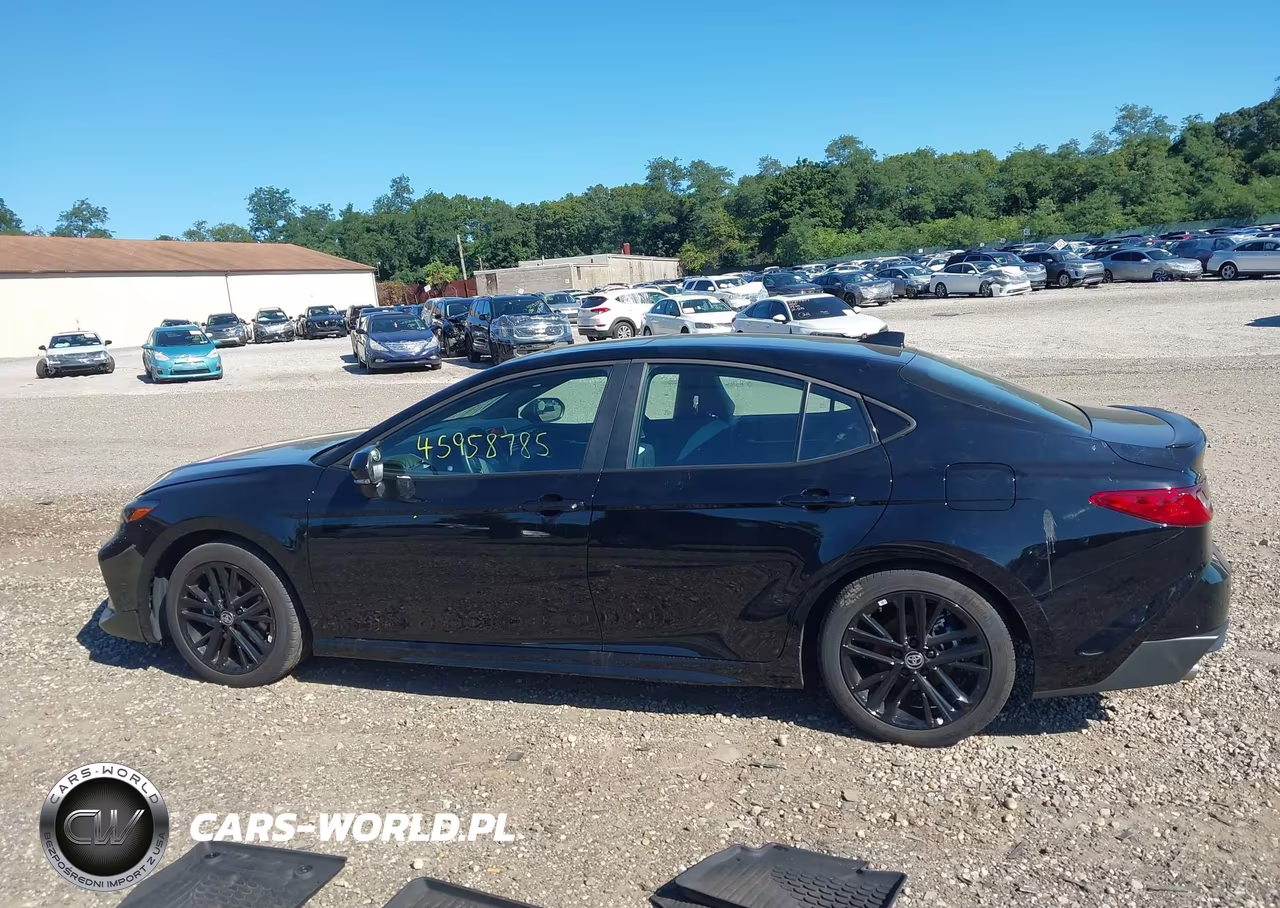 2026 Toyota Camry Se VIN:4T1DBADKXTU554166 - 14