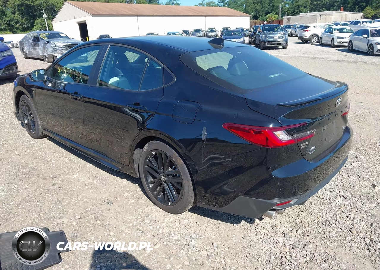 2026 Toyota Camry Se VIN:4T1DBADKXTU554166 - 3