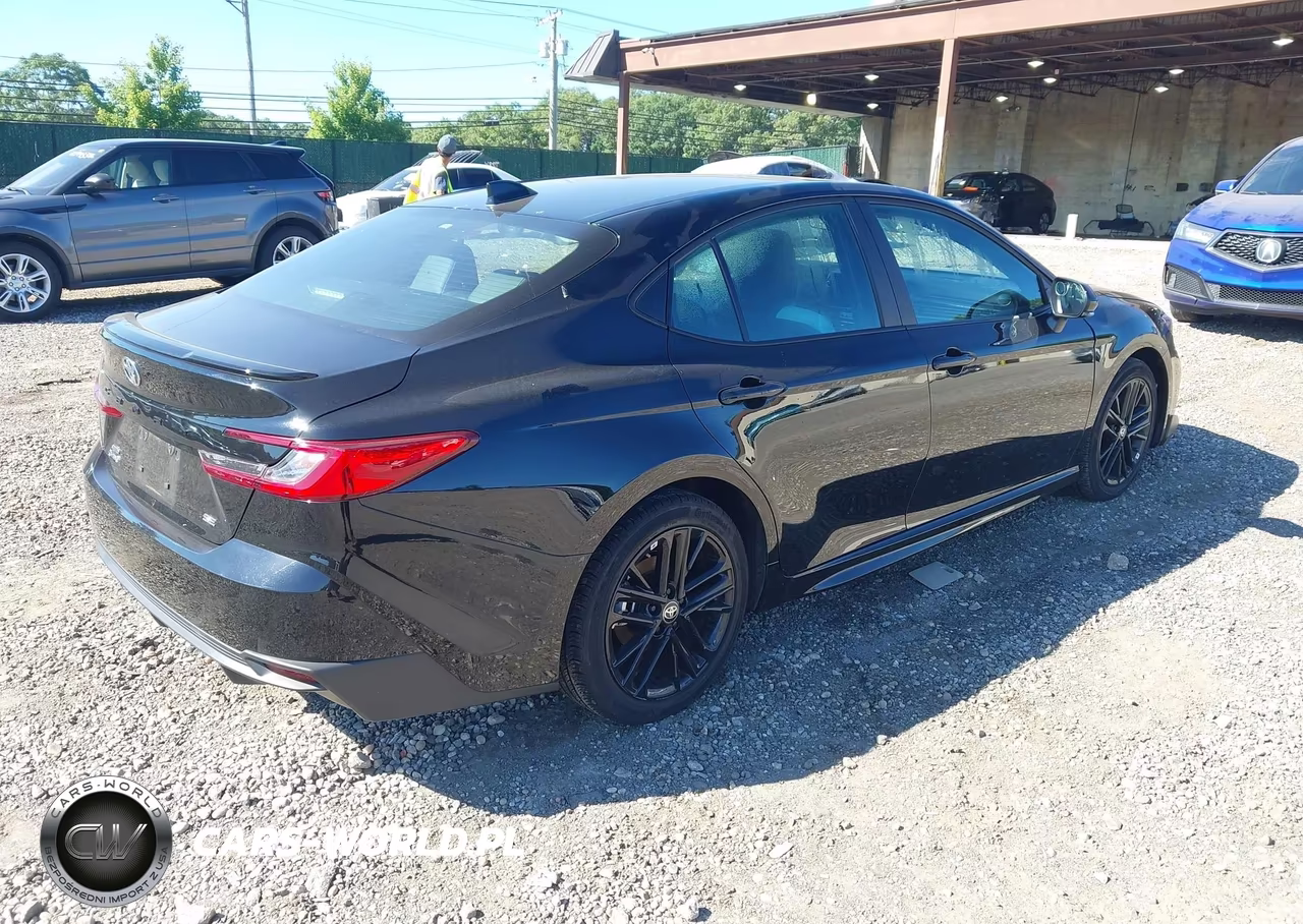 2026 Toyota Camry Se VIN:4T1DBADKXTU554166 - 4