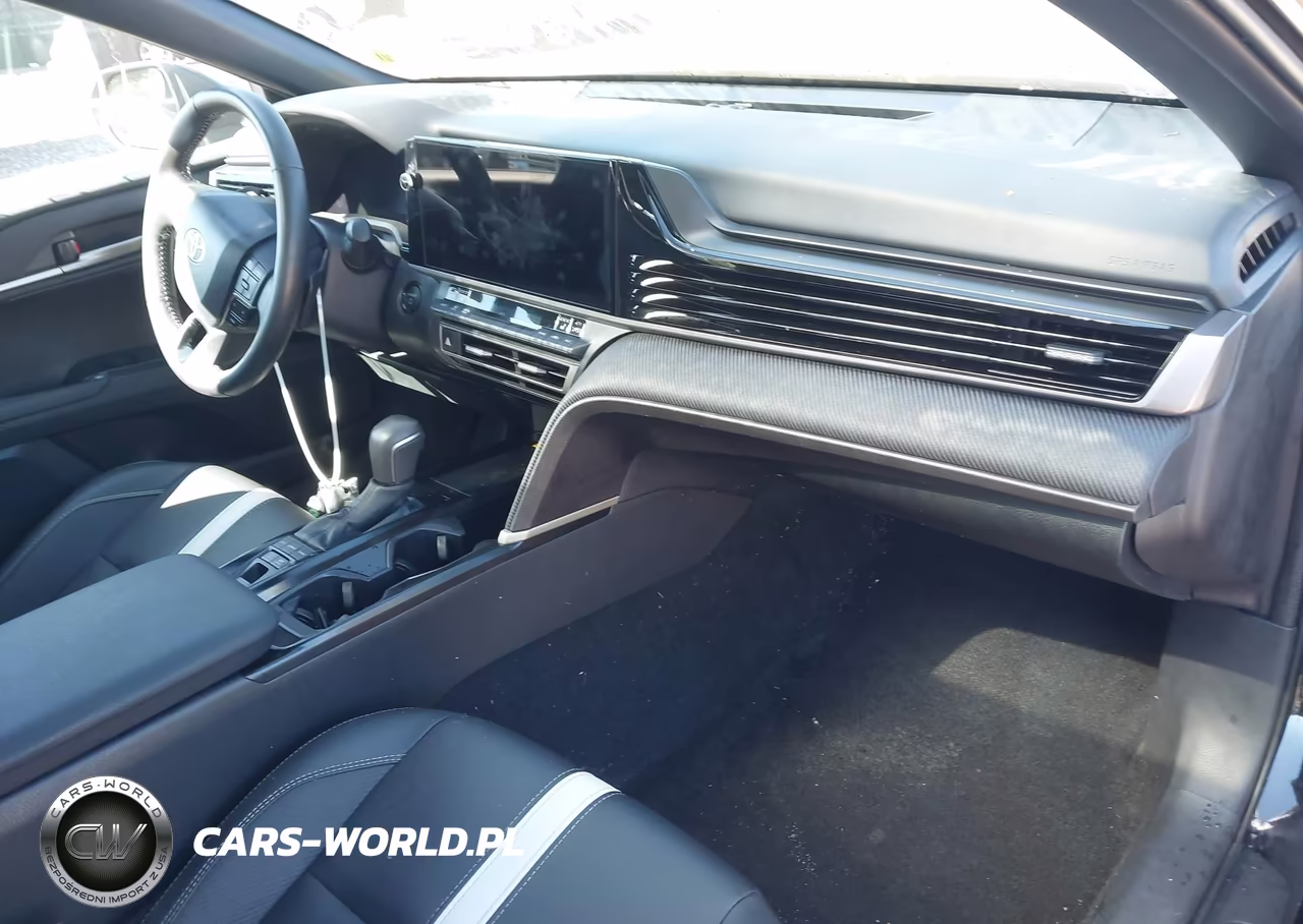 2026 Toyota Camry Se VIN:4T1DBADKXTU554166 - 5