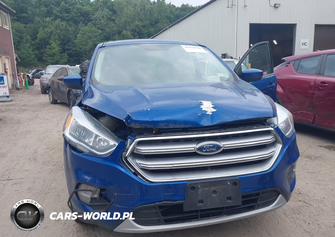 2017 Ford Escape Se VIN:1FMCU9GD9HUA86438 - 6