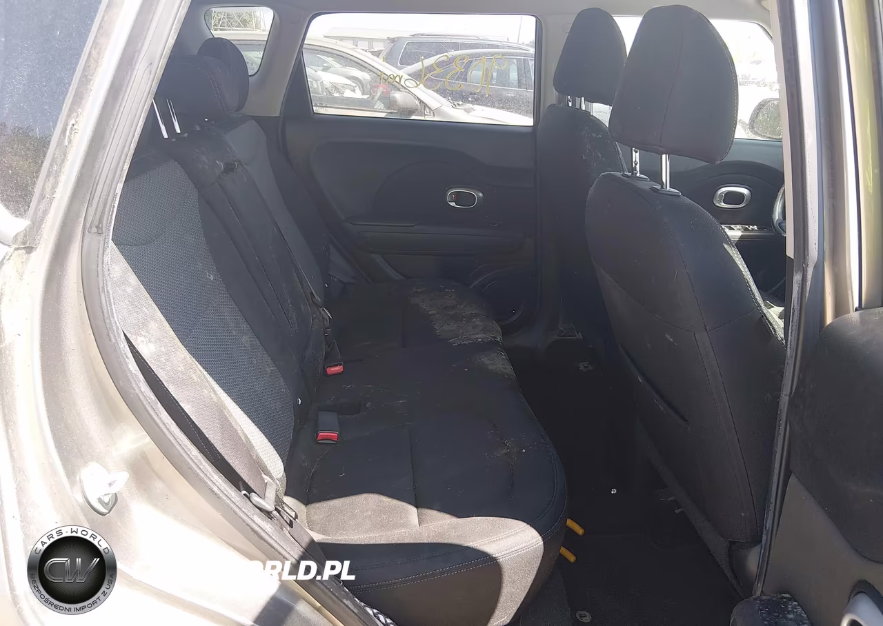 2018 Kia Soul + VIN:KNDJP3A5XJ7527063 - 8
