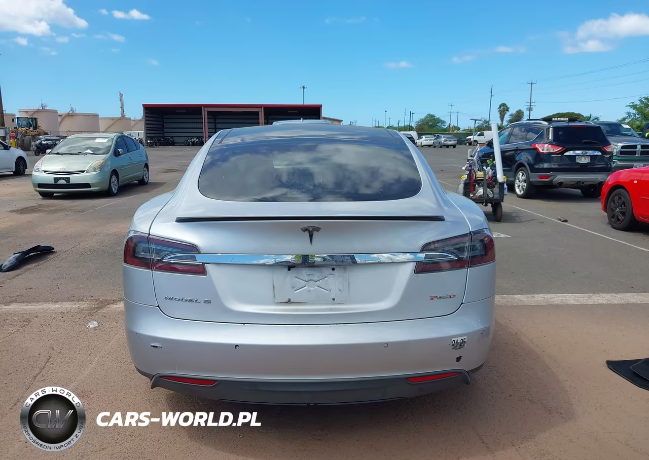 2015 Tesla Model S 70D-85D-P85D VIN:5YJSA1H27FFP79649 - 16