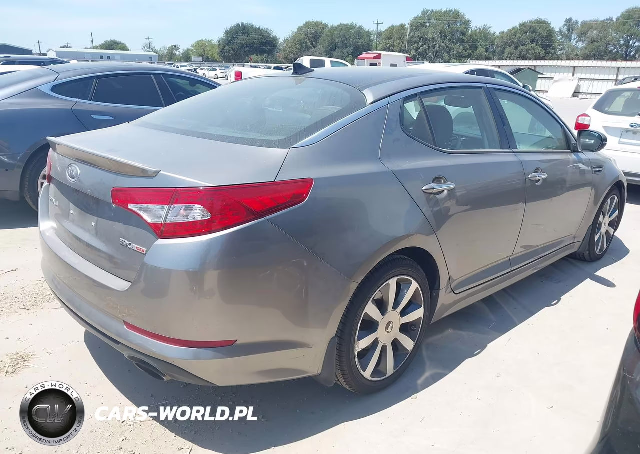 2012 Kia Optima Sx VIN:5XXGR4A61CG079888 - 4