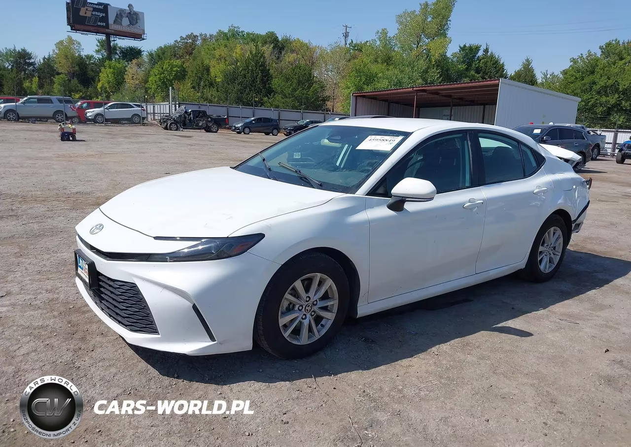 2025 Toyota Camry Le VIN:4T1DAACK9SU596945 - 2