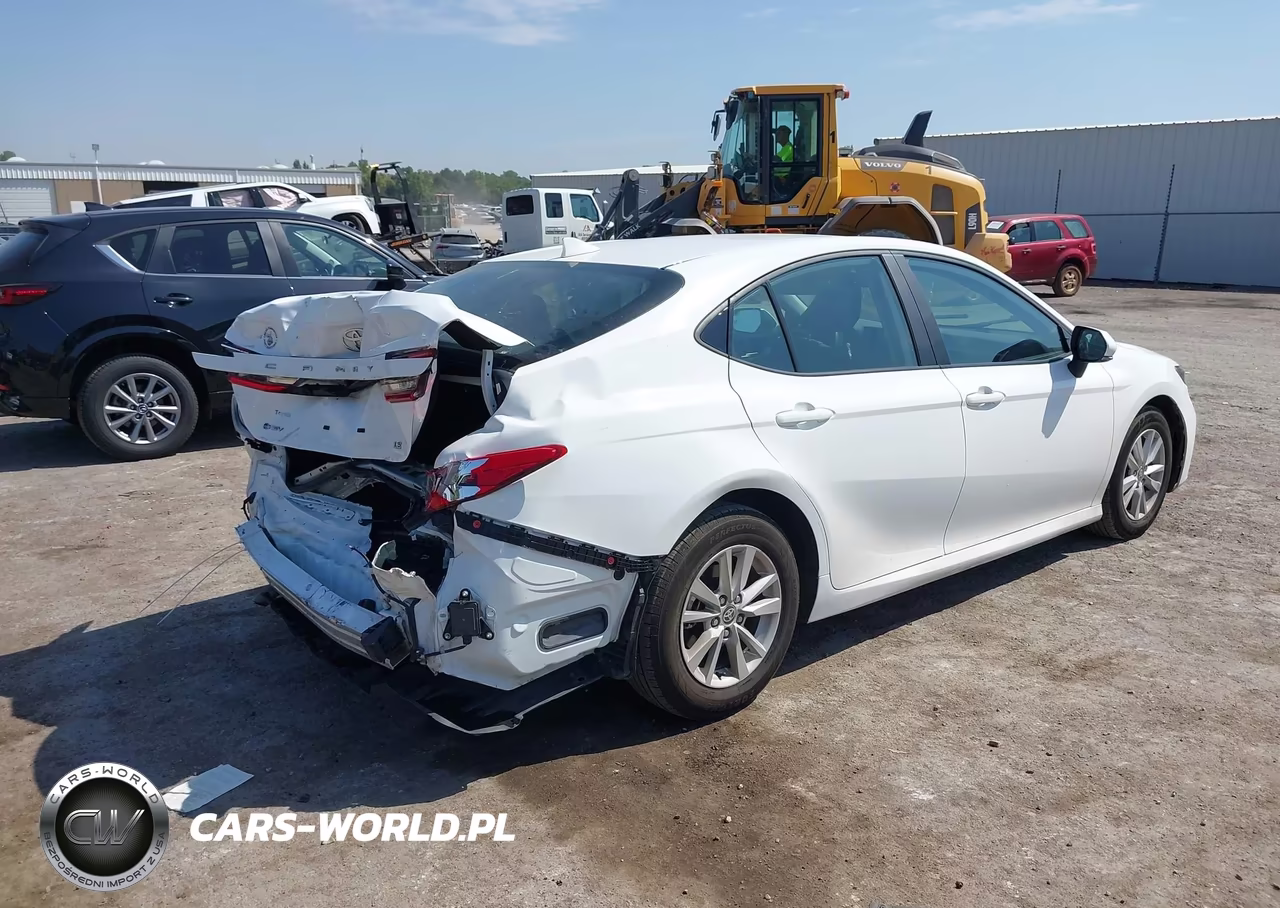 2025 Toyota Camry Le VIN:4T1DAACK9SU596945 - 4