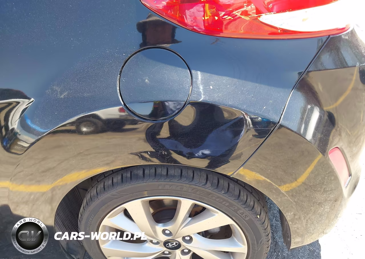 2017 Hyundai Veloster VIN:KMHTC6AD8HU309112 - 12