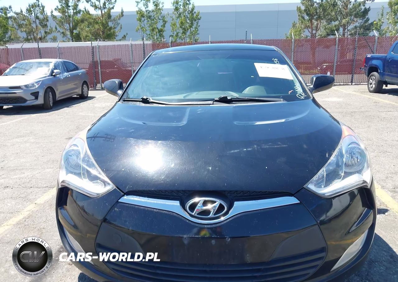 2017 Hyundai Veloster VIN:KMHTC6AD8HU309112 - 6