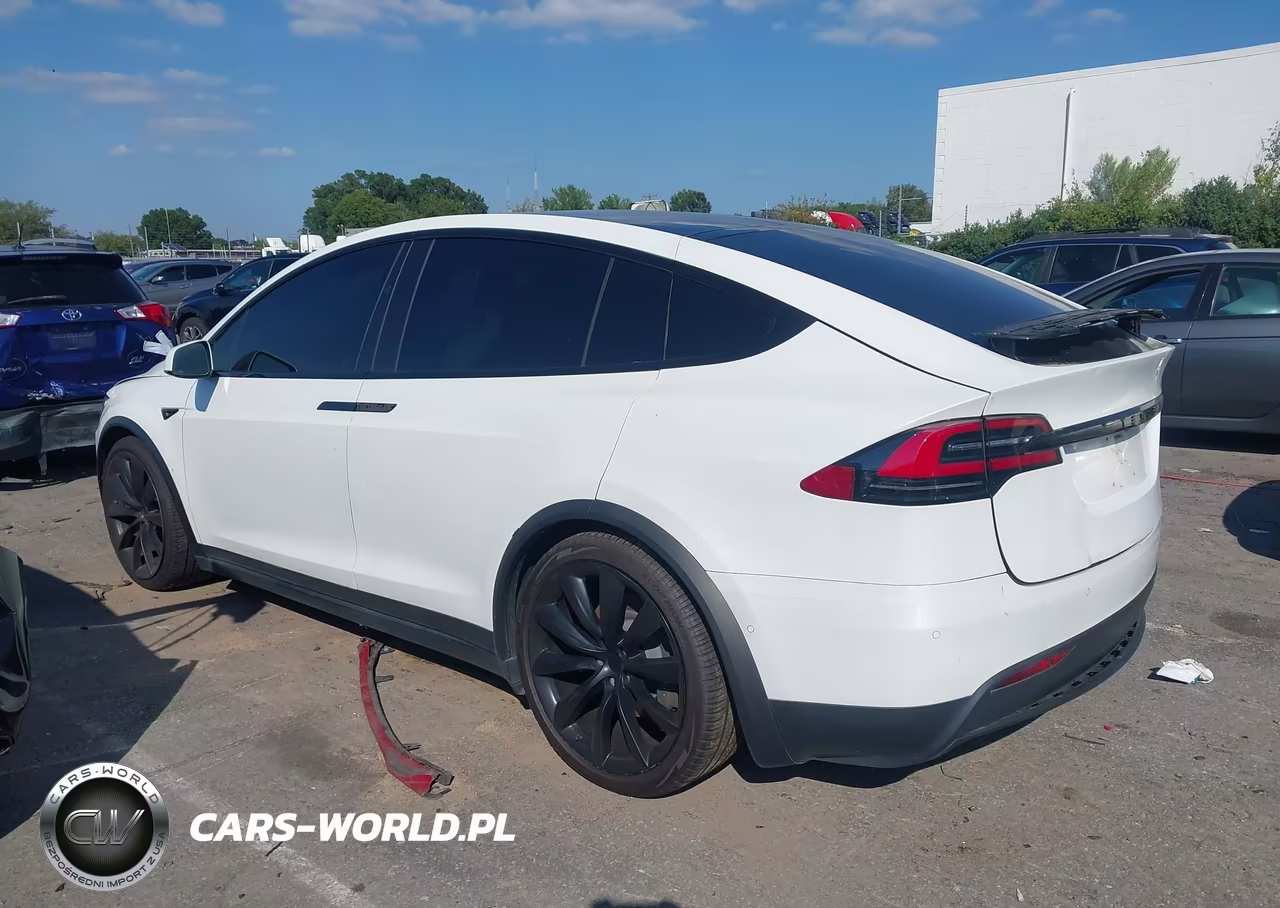 2018 Tesla Model X VIN:5YJXCBE21JF085848 - 14