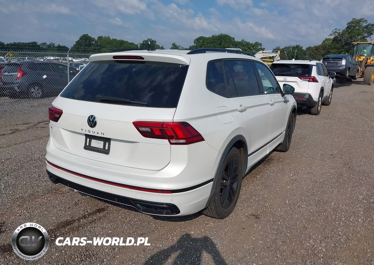2022 Volkswagen Tiguan 2.0T Se R-Line Black VIN:3VVCB7AX7NM109072 - 4