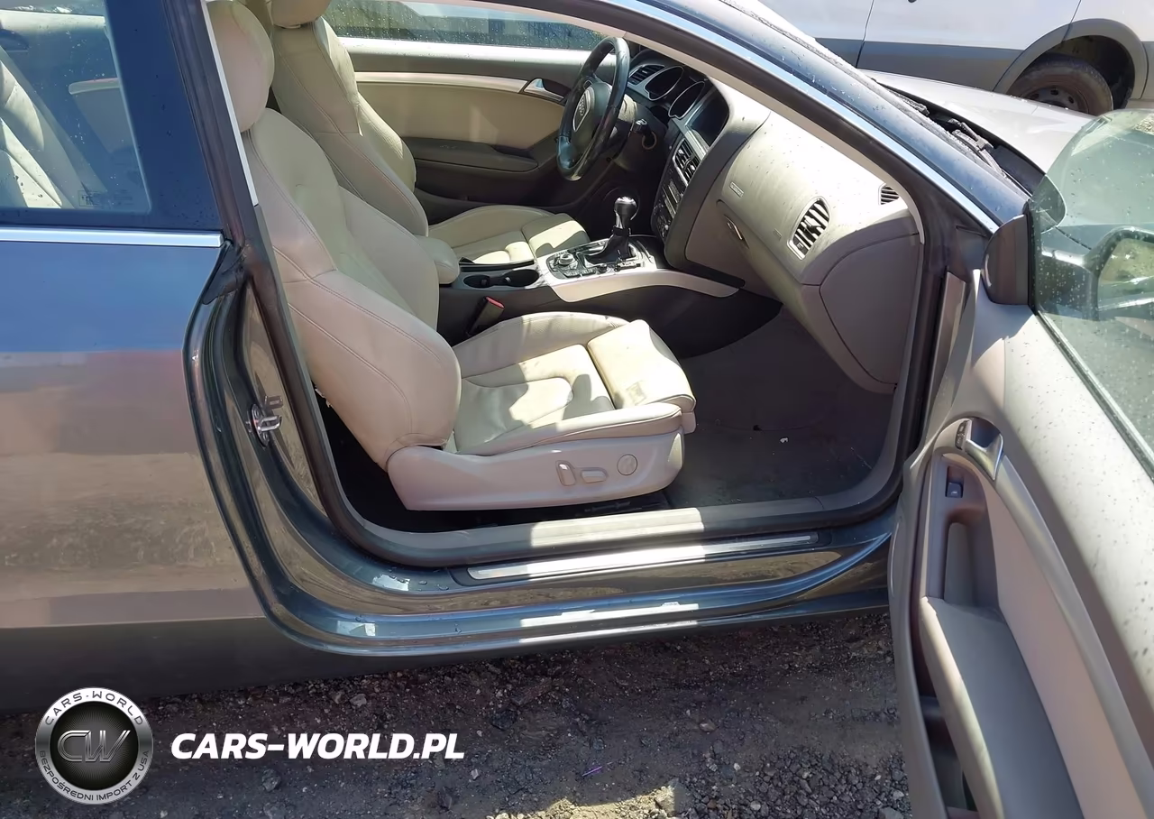 2012 Audi A5 2.0T Premium VIN:WAURFAFR1CA004958 - 5
