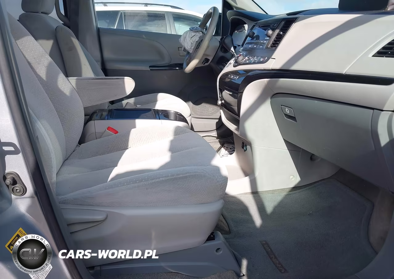 2014 Toyota Sienna Le V6 8 Passenger VIN:5TDKK3DC9ES511705 - 5