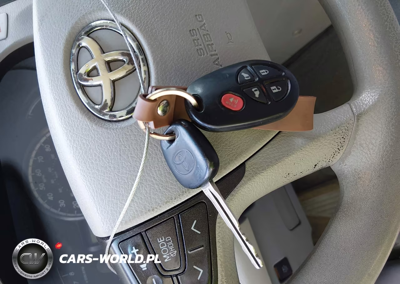 2011 Toyota Sienna Le V6 VIN:5TDKK3DC6BS162725 - 11