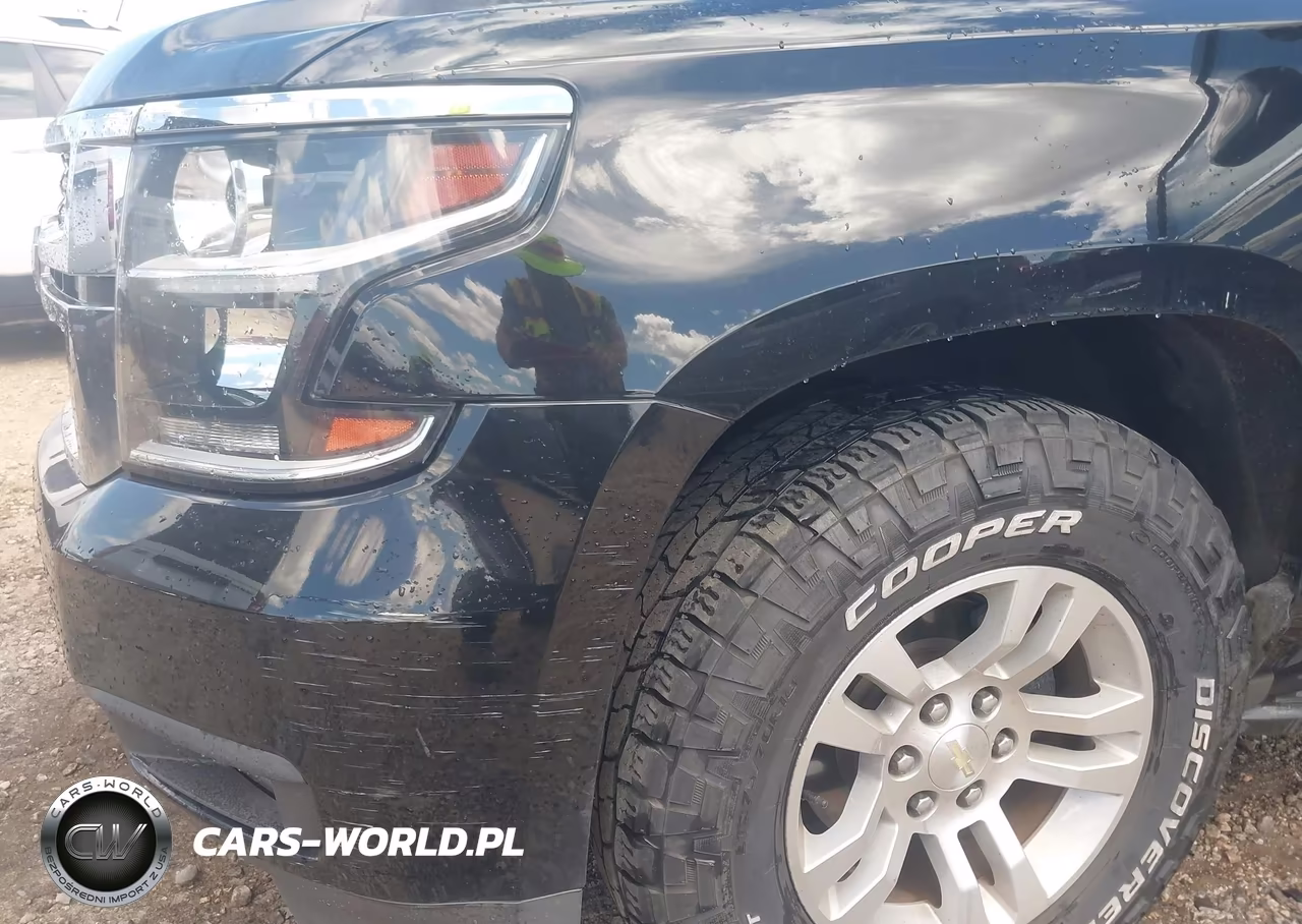 2019 Chevrolet Tahoe Lt VIN:1GNSCBKC6KR332260 - 6